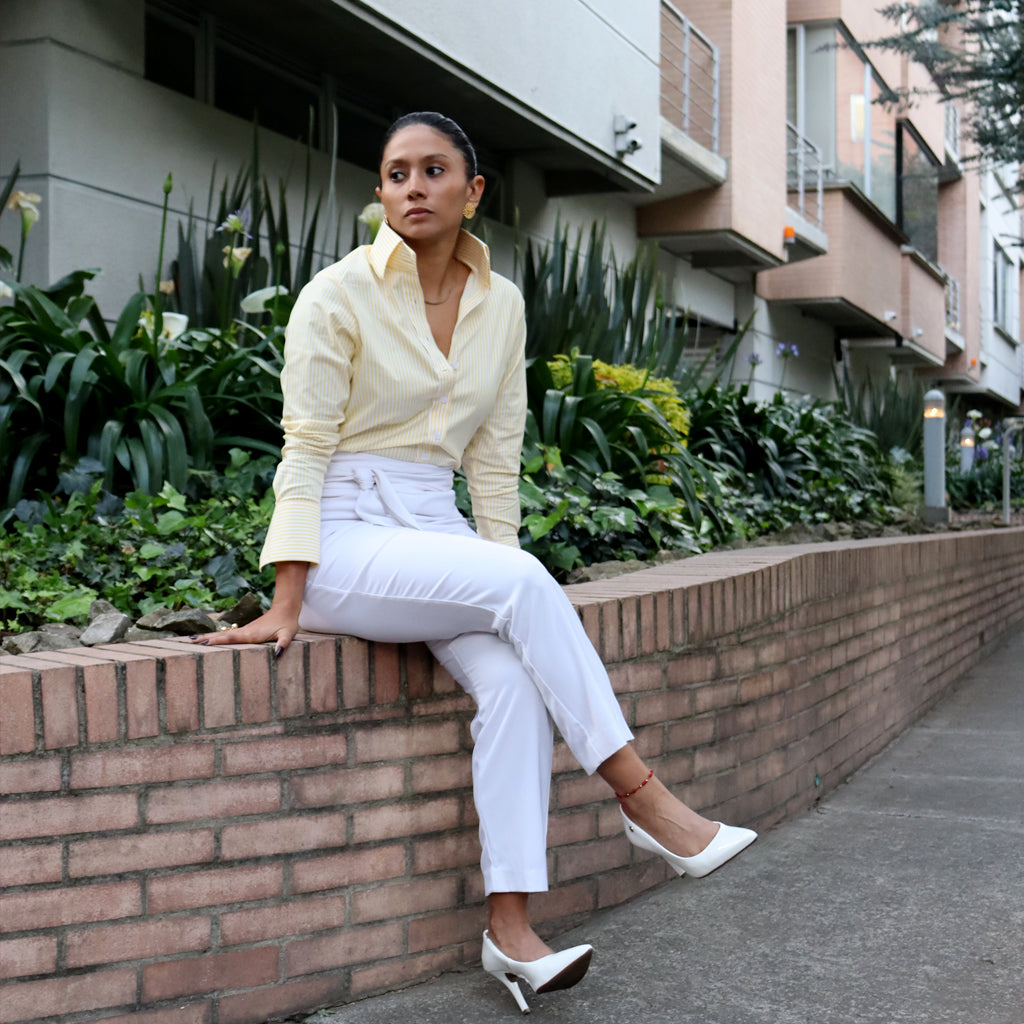 💛 ¡NUEVA! Camisa Rayas Amarilla cuello alto.