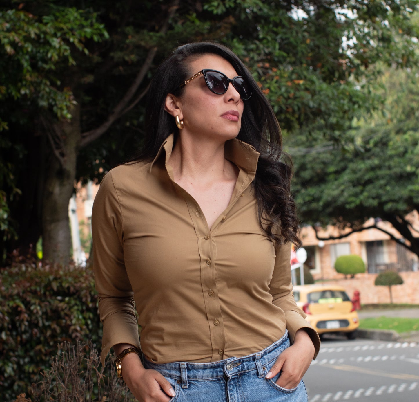 ✨Camisa Cappuccino cuello alto-café claro✨