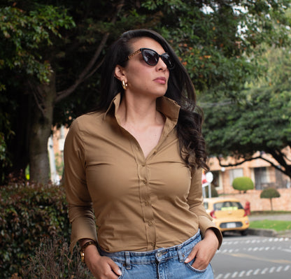 ✨Camisa Cappuccino cuello alto-café claro✨