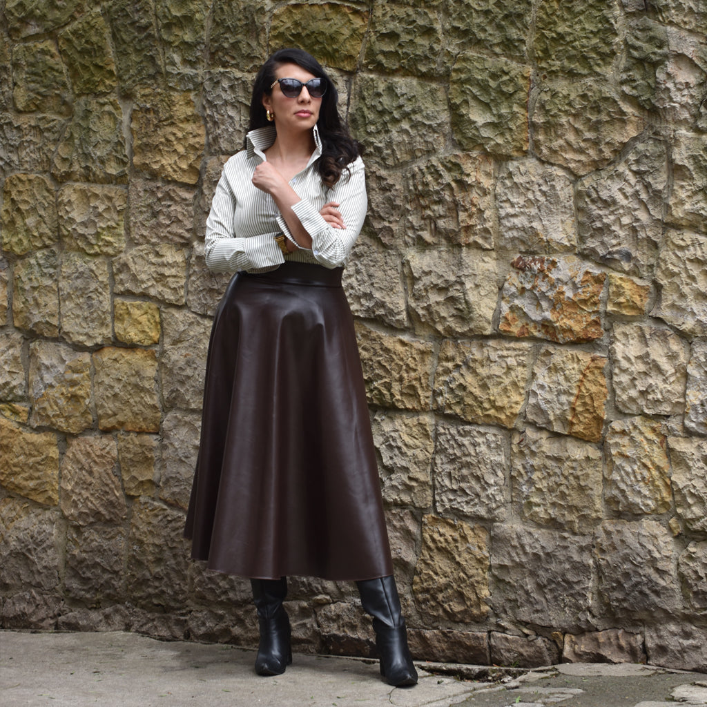 💚 ¡NUEVA! Camisa  Rayas Verde Cuello Alto.